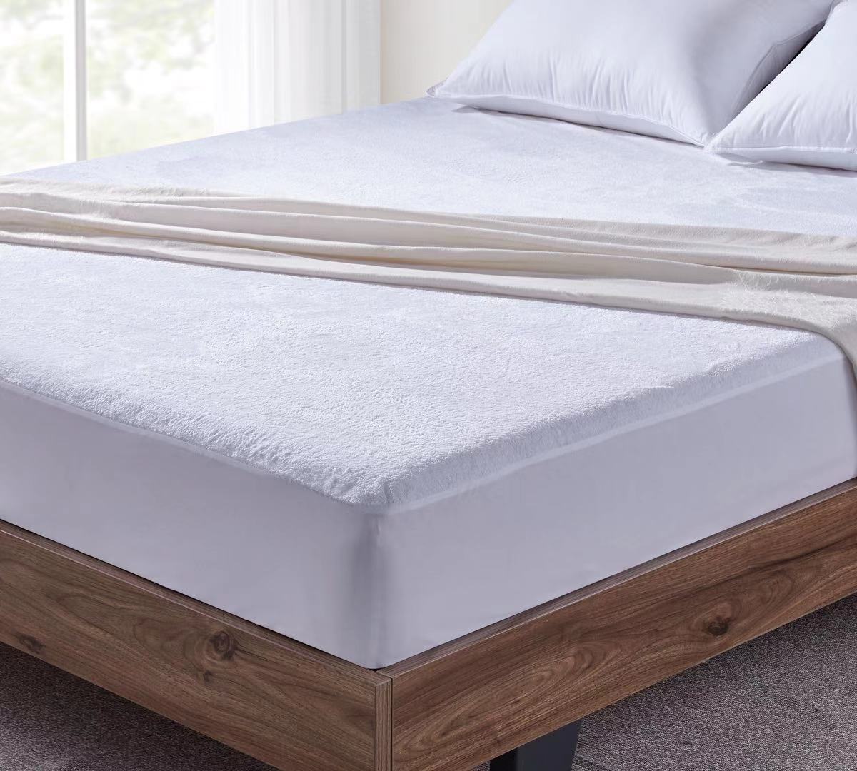 Coral Fleece Waterproof Fitted Mattress Protector