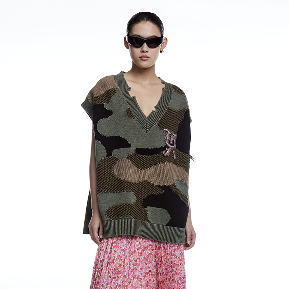 Camouflage Raw-edge Vest