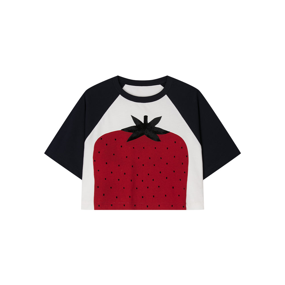 Cropped Raglan Sleeve Strawberry Printed T-shirt