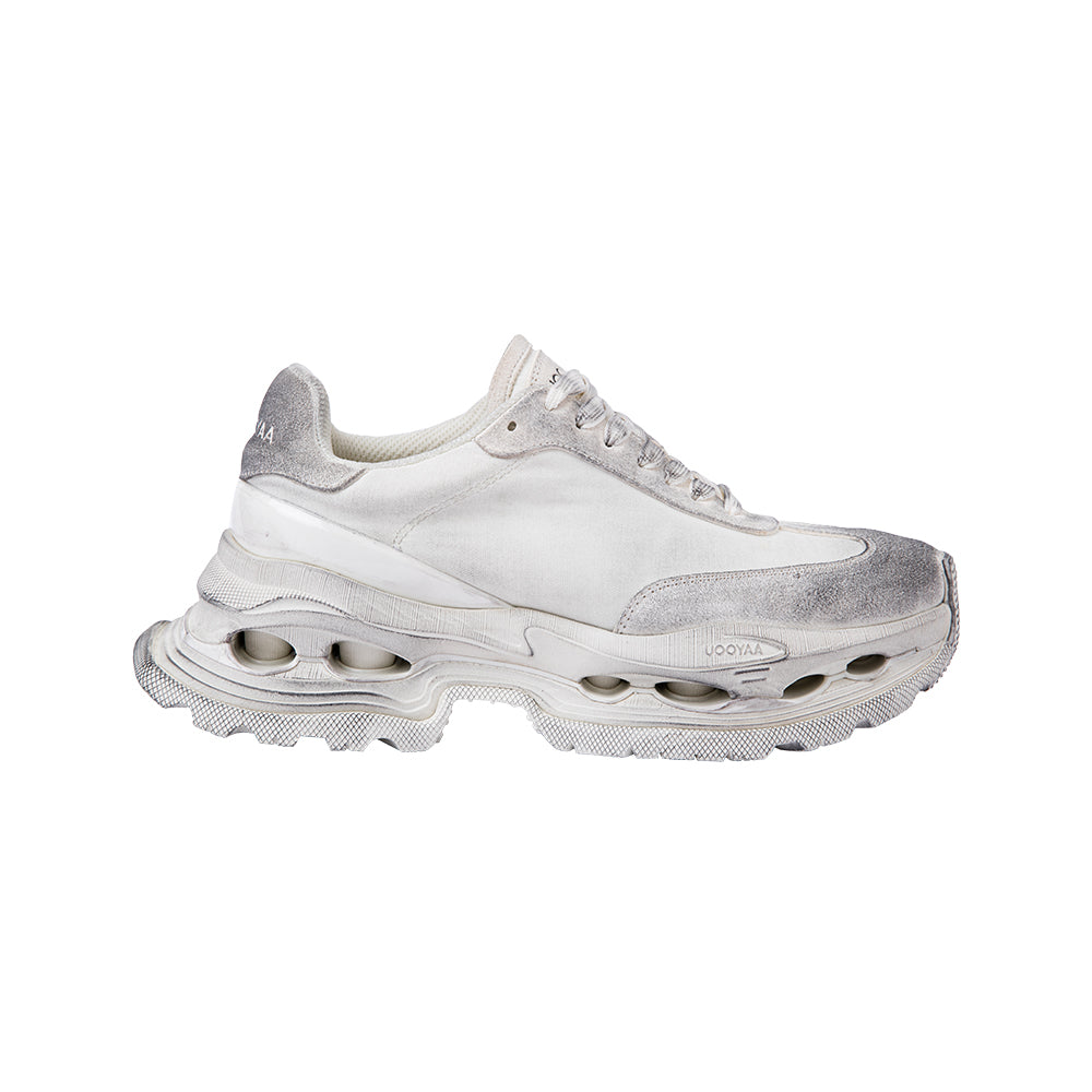 WORMHOLE Dirty White Chunky Sneakers