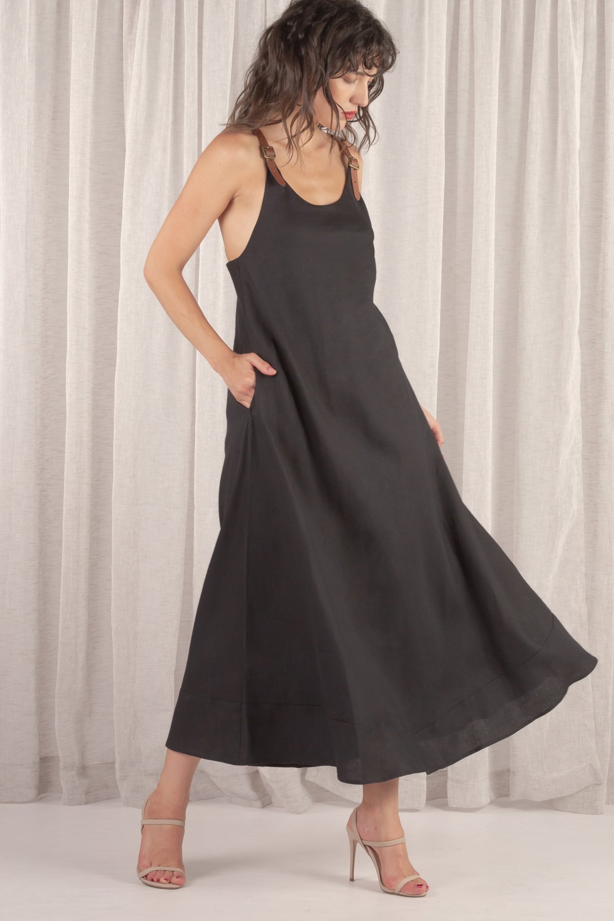 Young Blood Linen Swing Maxi Black